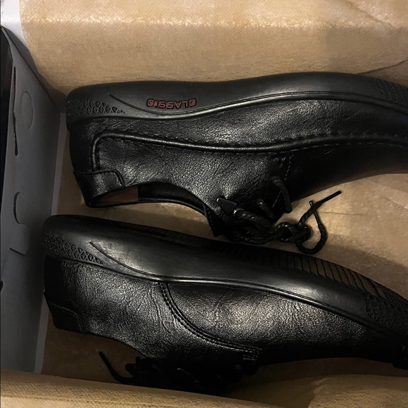 Elegant Black Leather Men\'s Derby Shoes main image 5